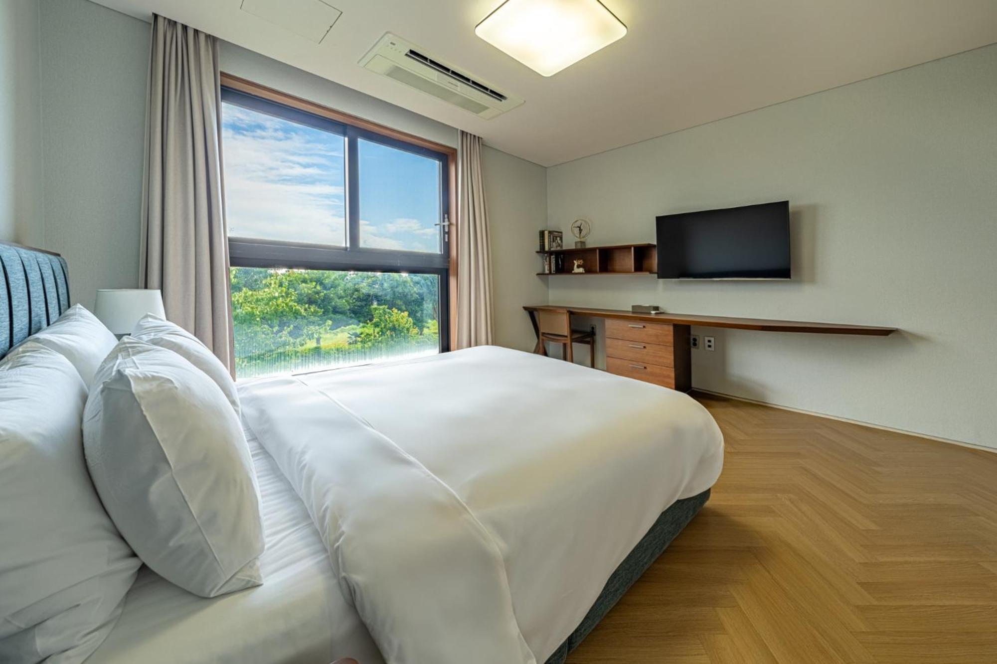 Velum Resort Seogwipo Exterior foto